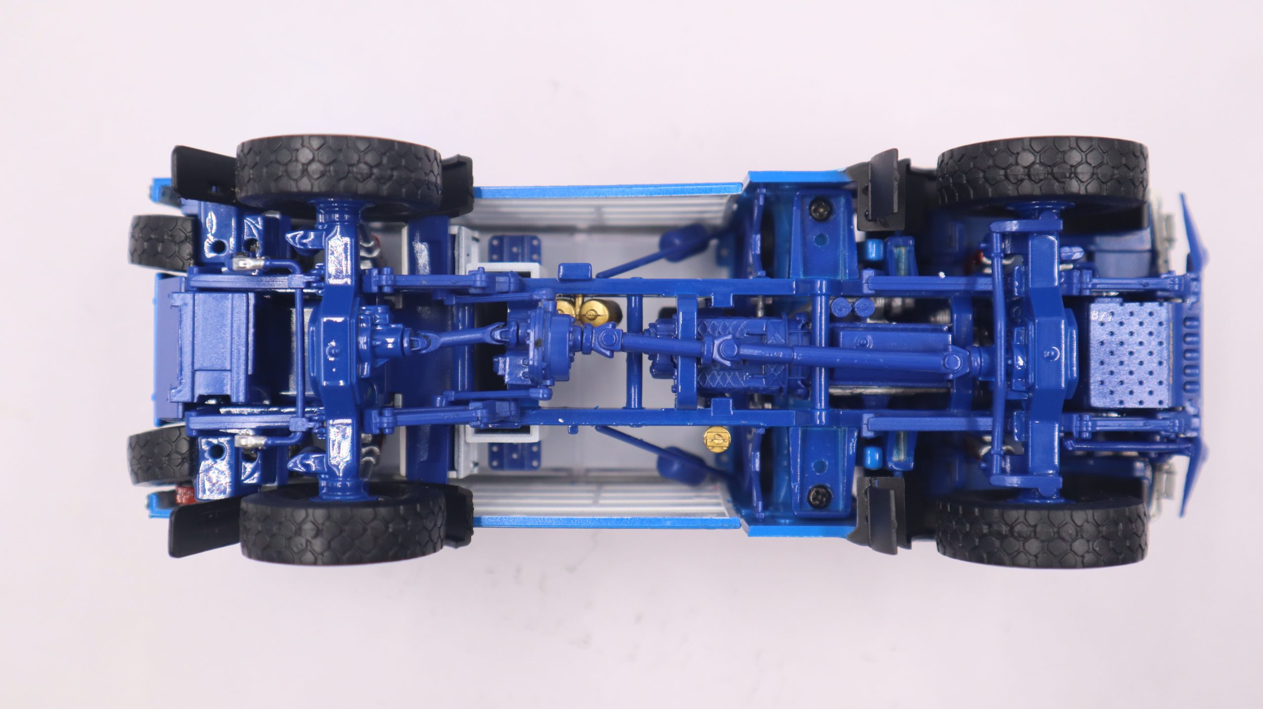 1-43-KAMAZ-truck - Image 7