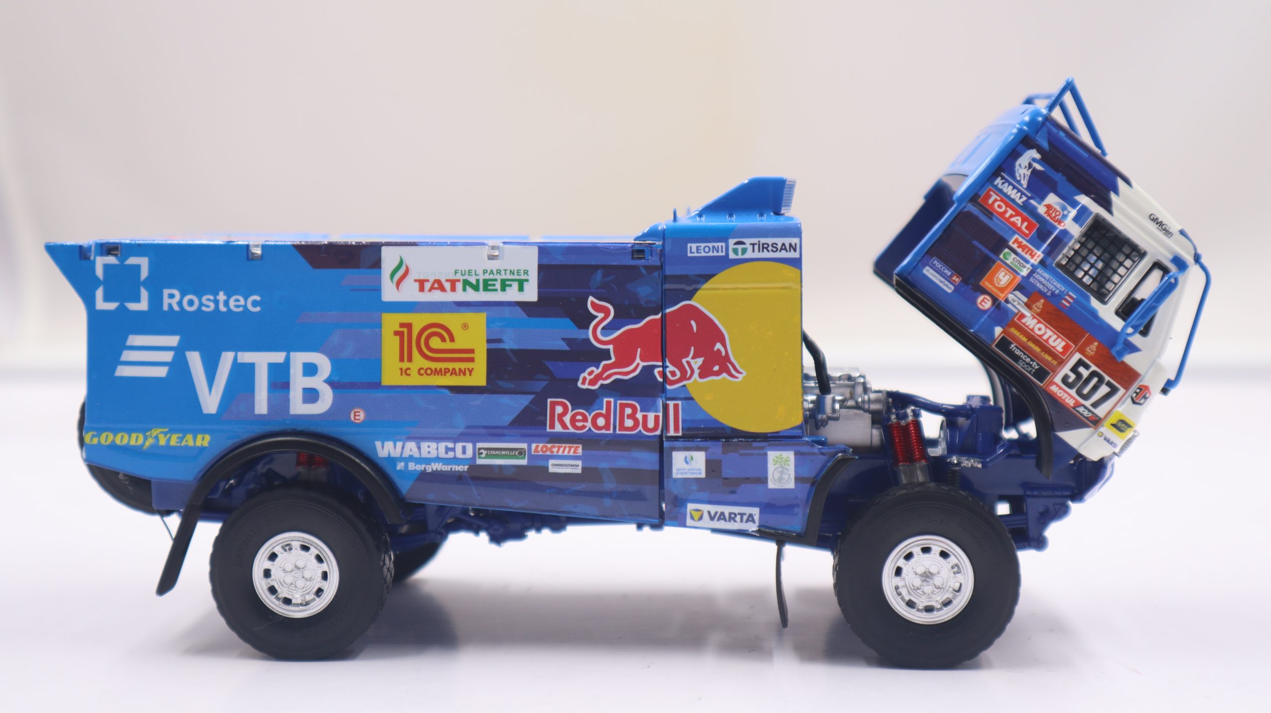 1-43-KAMAZ-truck - Image 5