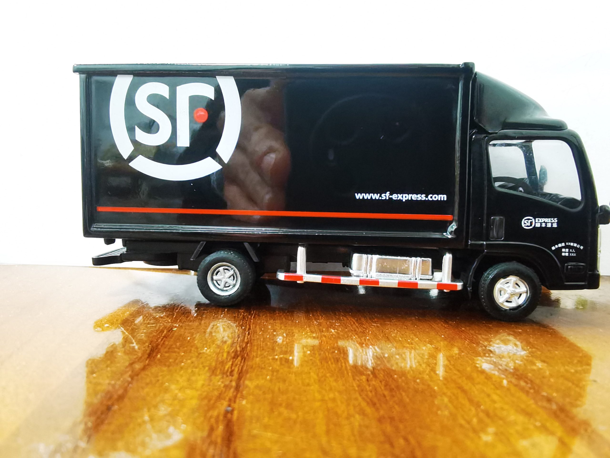 1-64-SF-truck - Image 4