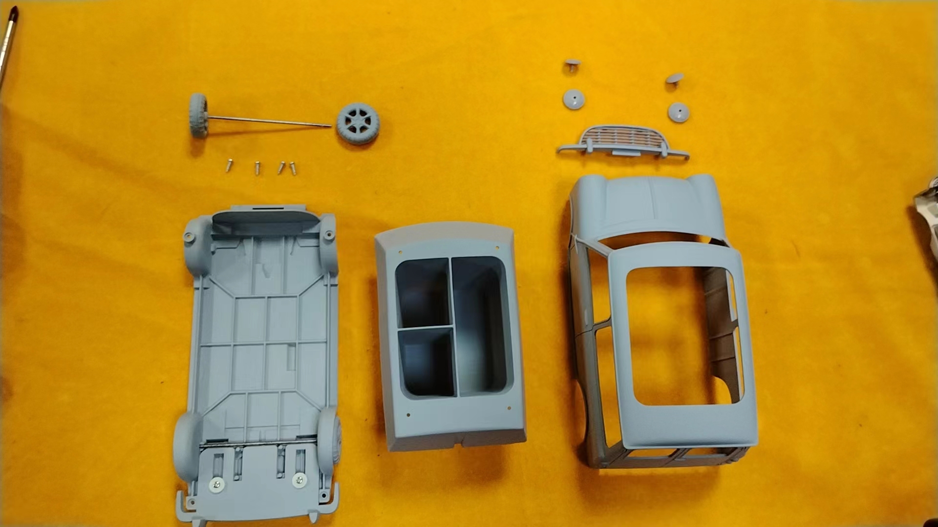 Mini-Cooper-shape-Pen-holder - Image 3