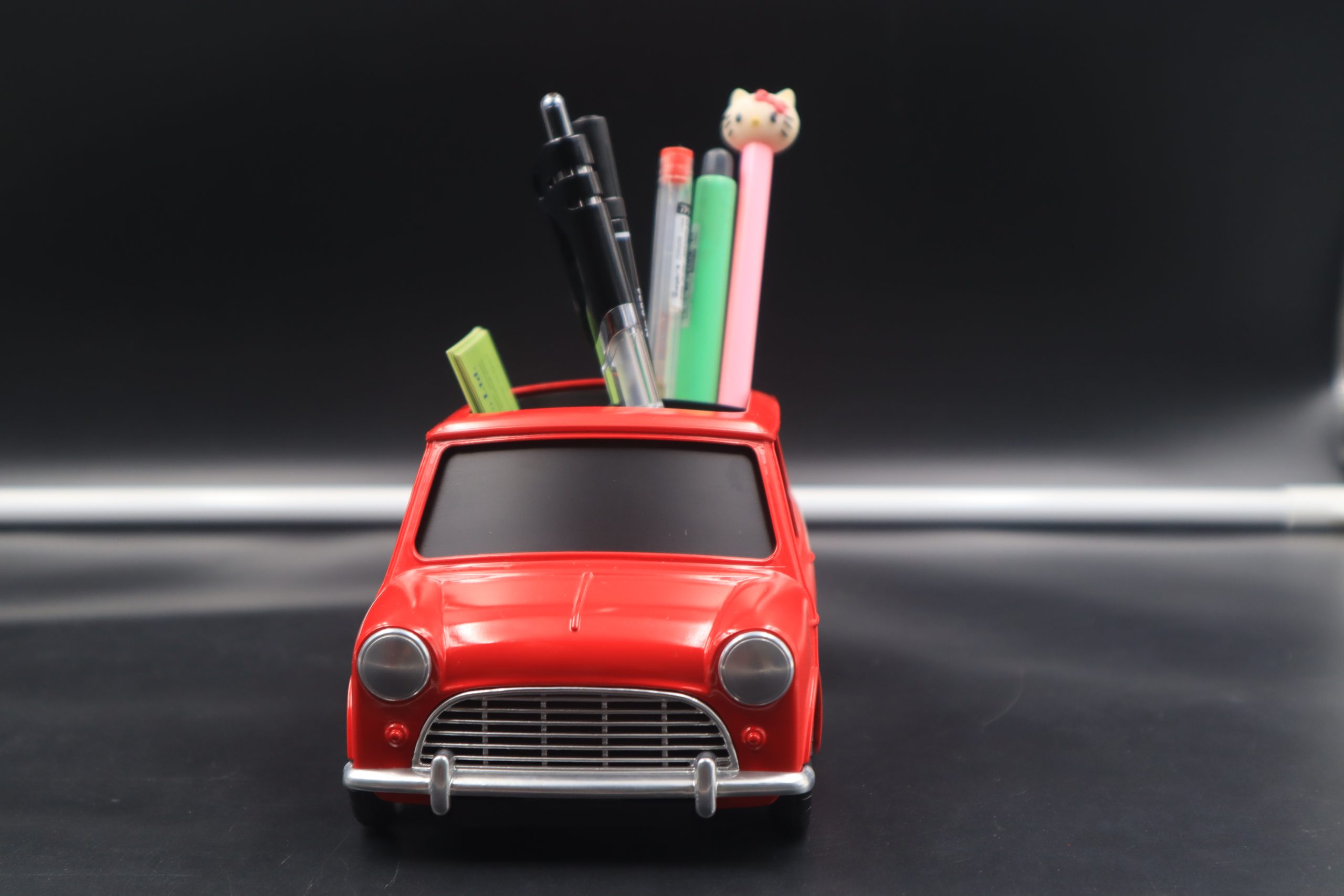 Mini-Cooper-shape-Pen-holder