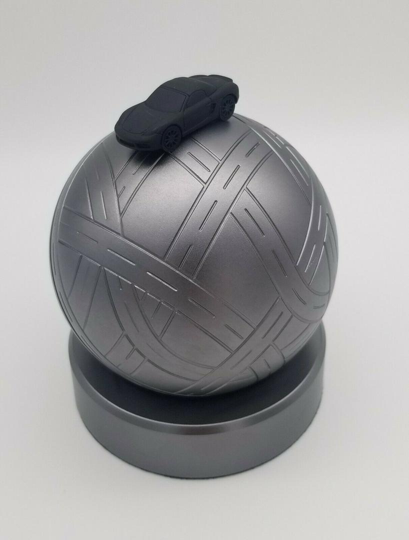 Porsche-718-Magnetic-toy